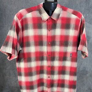 Patagonia Shirt Men's XL Red Seersucker Plaid Short-Sleeve Button Up